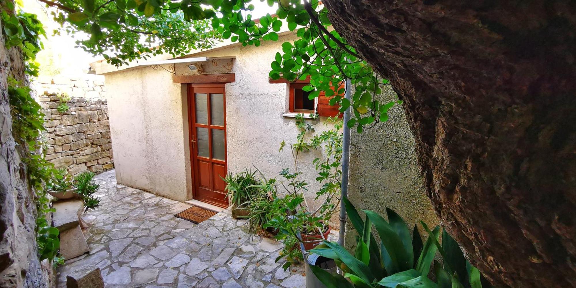 Studio Apartment Belvedere Grožnjan Kültér fotó